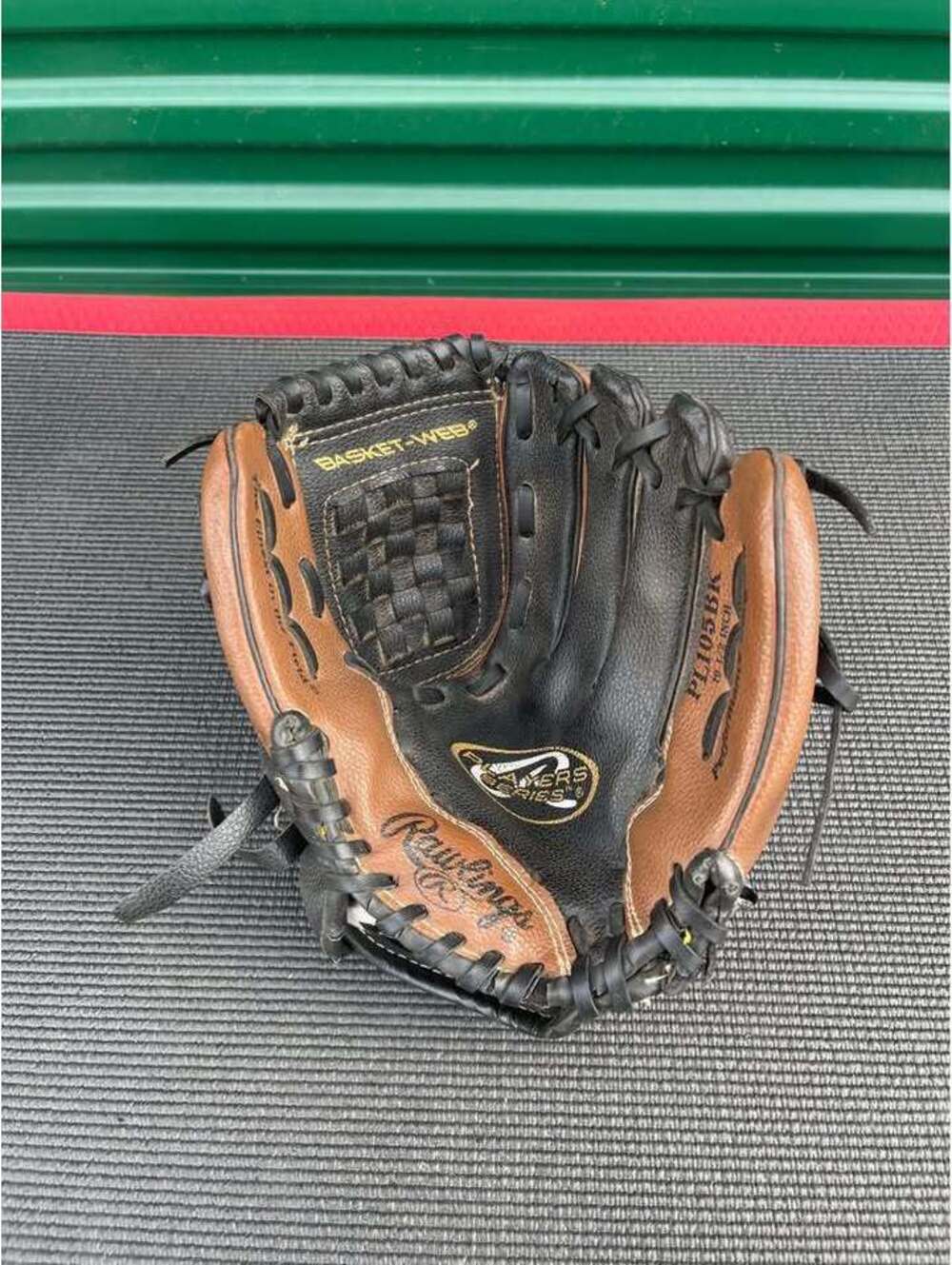 Rawlings Players Series PL105BK Baseball Glove 10.5"